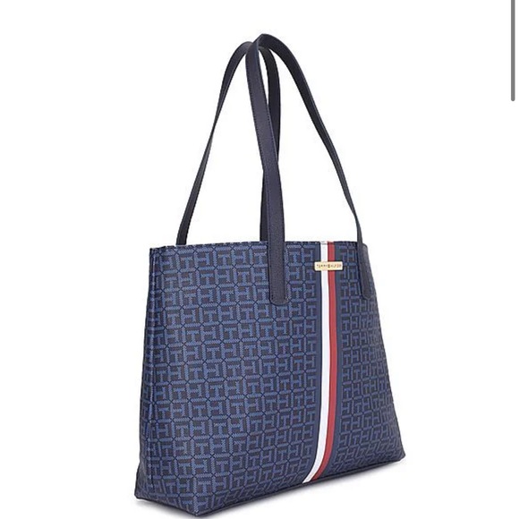 Sold elsewhere TOMMY HILFIGER Women Navy Waverly All
Over Monogram Print - Picture 4 of 12